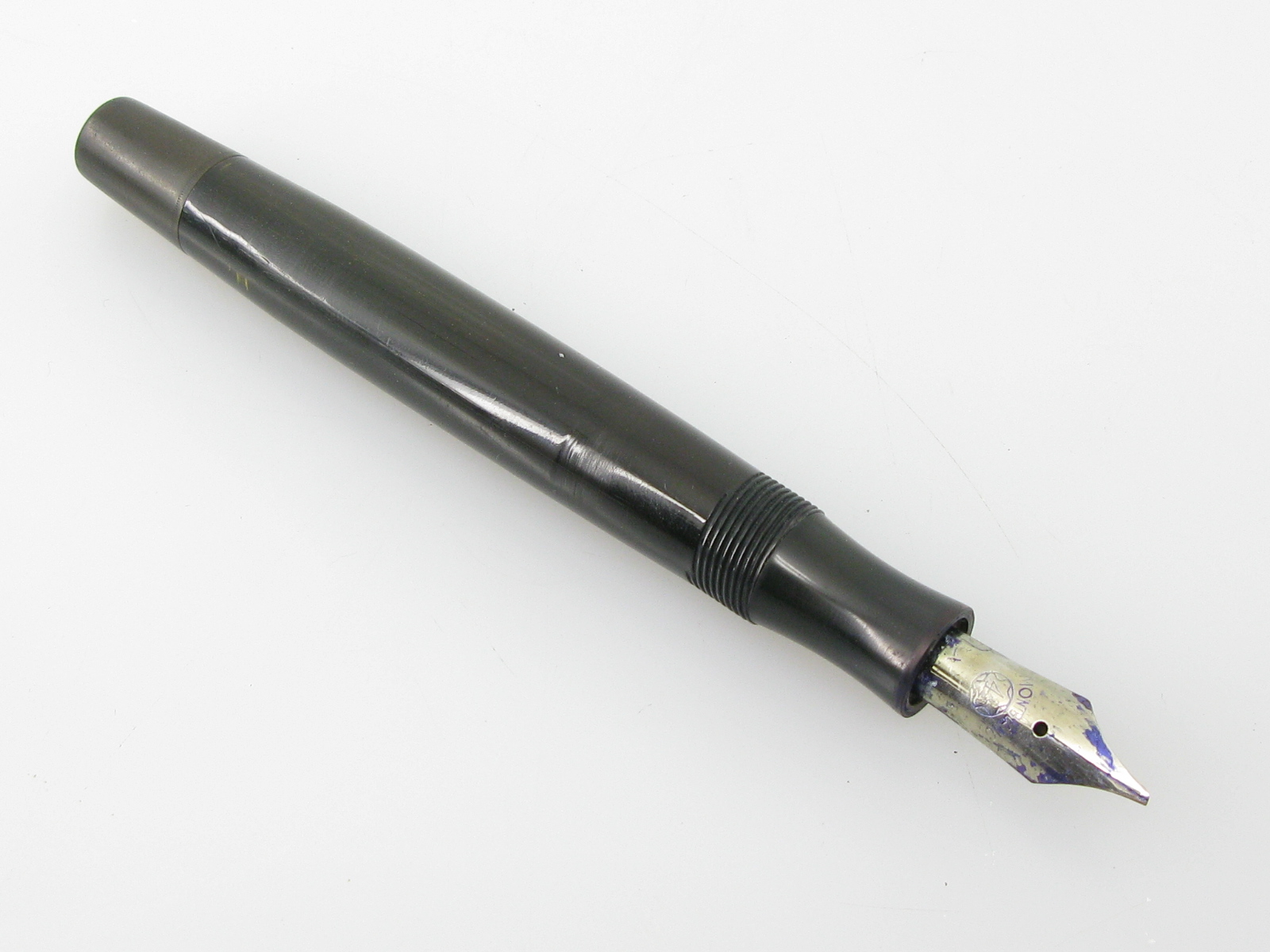 MONTBLANC No. 334 1/2 Füller / Fountain Pen - Frühes 